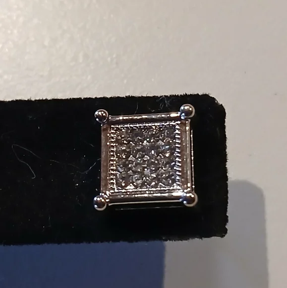 💎 Stainless Steel Square CZ Post Back Studs💎 - Picture 1 of 9